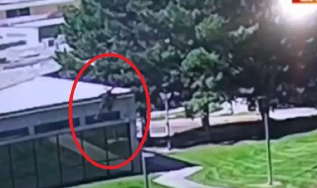FBI prikazao snimak nadzorne kamere: Pogledajte šta je uradio atentator na Kirka VIDEO