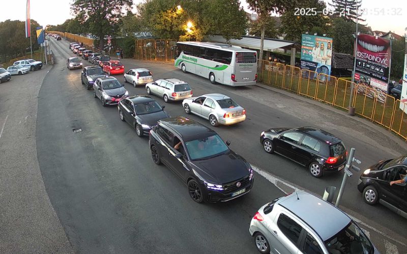 Vozači, naoružajte se strpljenjem: Pojačana frekvencija vozila na izlazu iz BiH