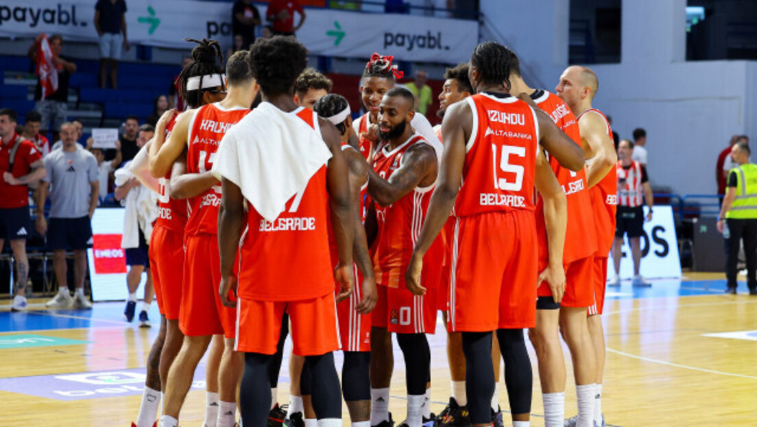 Armani u Beogradu: Sferopulosa muče povrede na otvaranju Evrolige