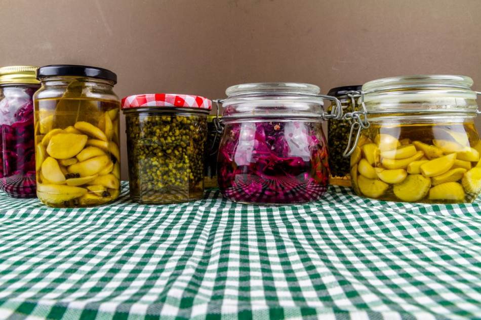 Zlatni trik za zimnicu: Kako da uljem sačuvate povrće da ostane svježe cijele zime