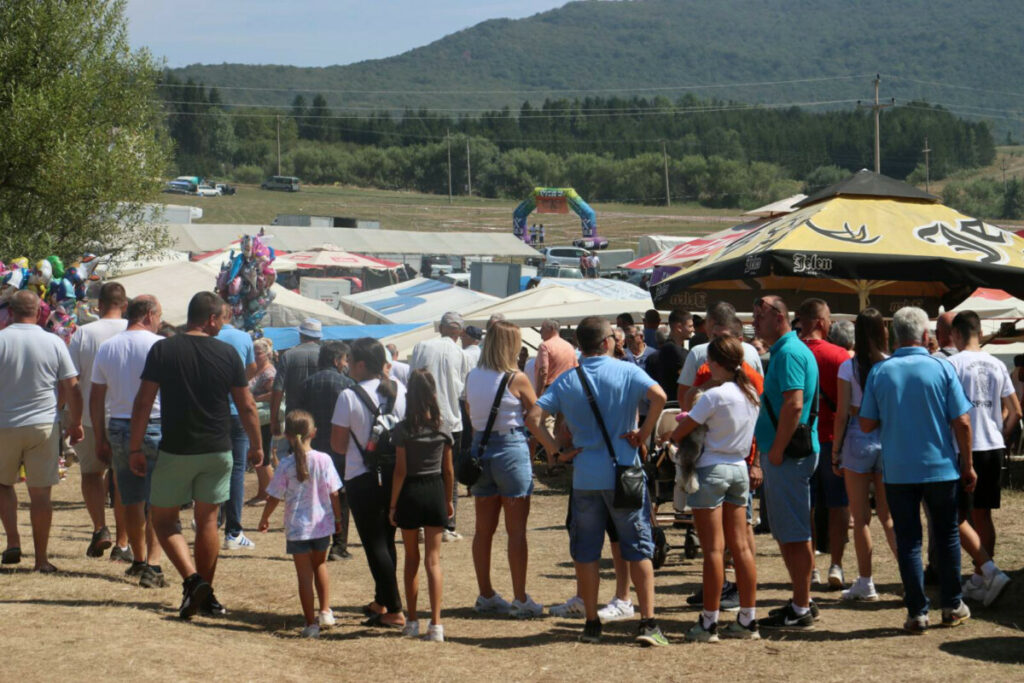 Dodik o spornoj pjesmi sa “Kočićevog zbora”: Za svaku osudu vrijeđanje žena