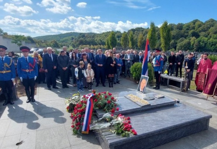 Minić odao poštu Jeliću: Čovjek koji je ostavio dubok trag u našem društvu