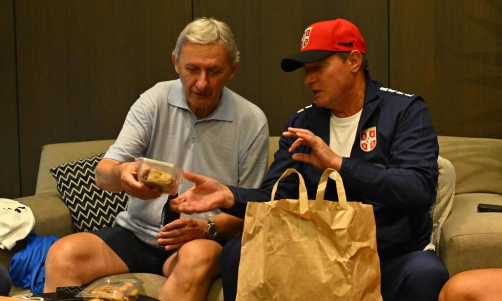 Piksi posjetio Pešića: Pokloni se nizali, Svetislav nije krio oduševljenje