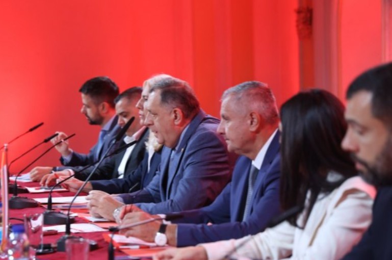 Stranka odlučuje o izlasku na izbore: Počela sjednica Glavnog odbora SNSD-a