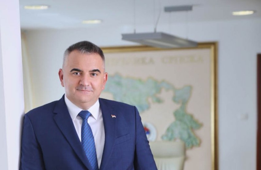 Čestitka i od premijera Srpske: Da Badnji dan donese mir, ljubav i dostojanstvo