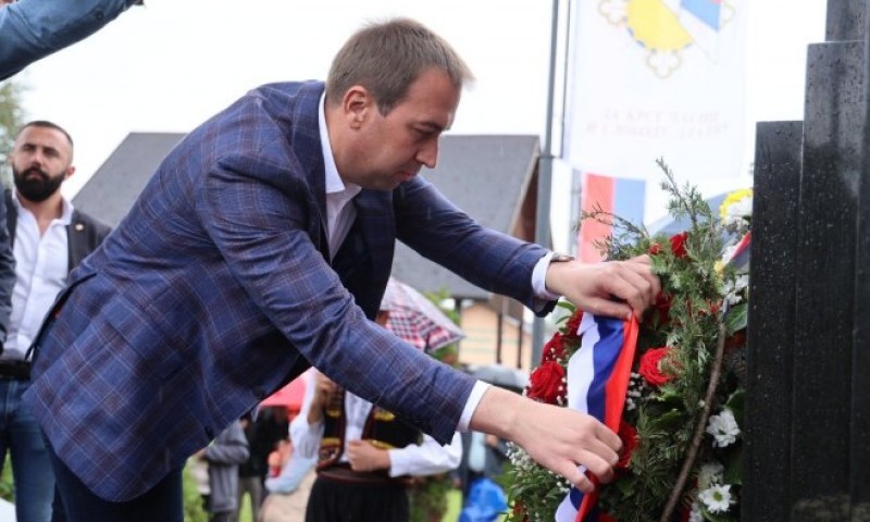 U ime Vlade Republike Srpske: Selak i Egić požili vijenac poginulim borcima u Piskavici
