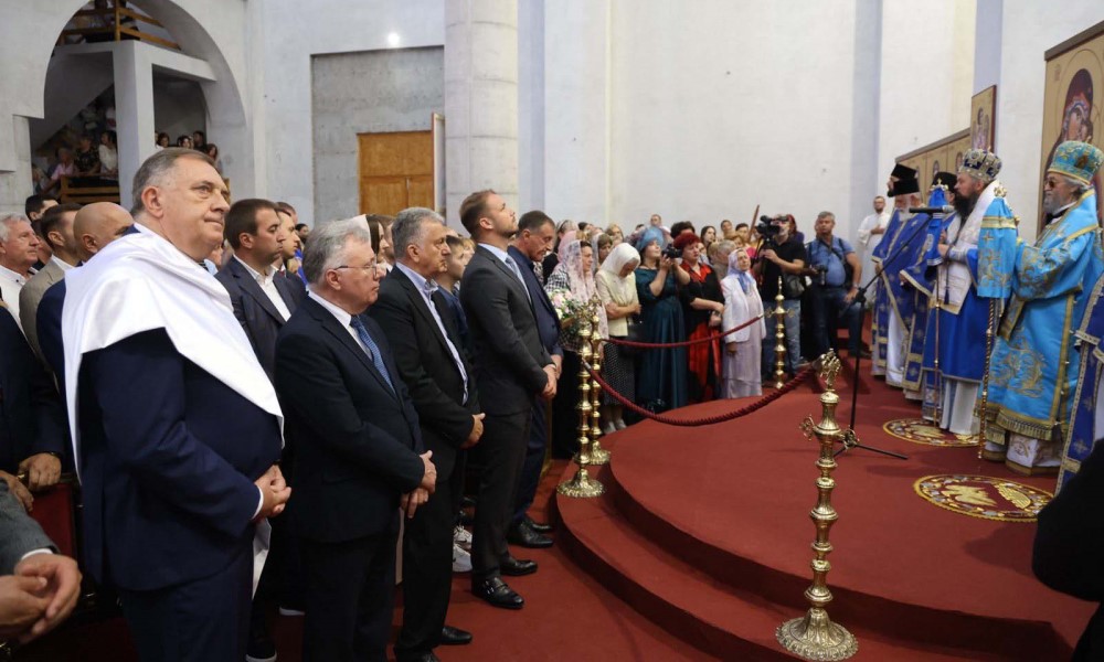 Dodik nakon služenja prve liturgije u srpsko-ruskom hramu: Istorijski dan za Srpsku