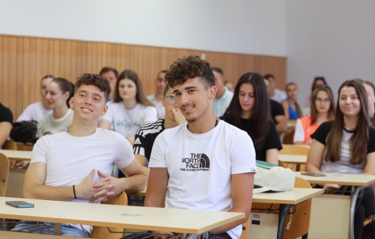 Veliki broj prijava: Studenti polagali prijemni u drugom upisnom roku