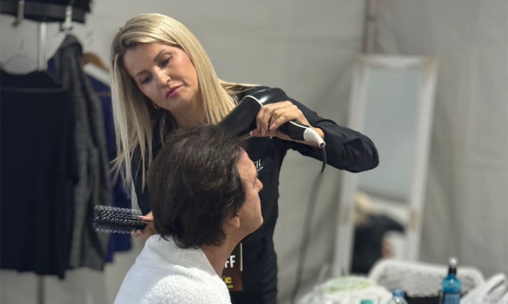 Čola pazi na detalje, a pazi i Goran: Pogledajte ko je veliku zvijezdu frizirao u Banjaluci FOTO