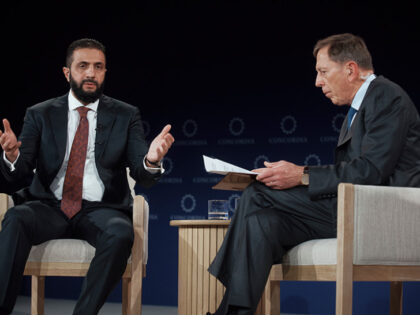Nevjerovatna scena u Njujorku: Predsjednik Sirije na panelu sa generalom koji ga je zarobio