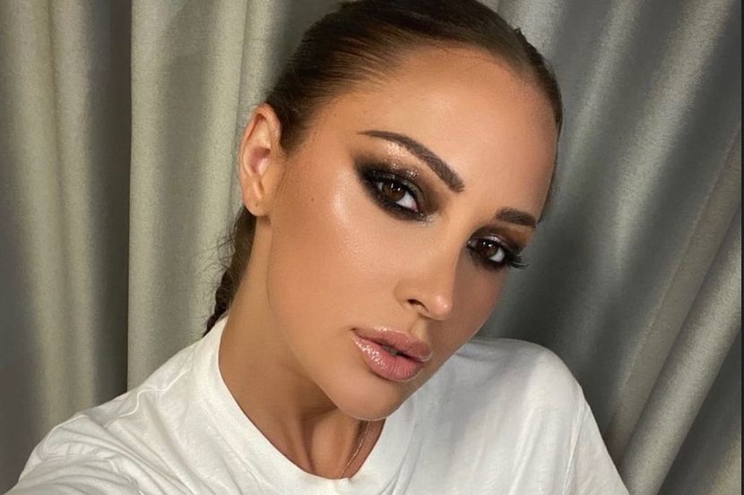 Pjevačica mjesec i po dana nakon porođaja najavila povratak na estradu: Uskoro se družimo