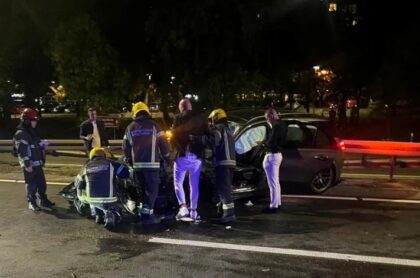 Darko Lazić i Katarina doživjeli tešku saobraćajnu nesreću: Auto smrskano, izvlačili ih vatrogasci FOTO