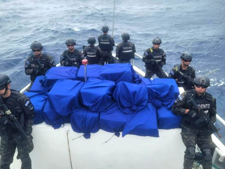 Zaplijenjeno 1,4 tone kokaina: Paketi teški 29,9 miliona evra plutali Tihim okeanom