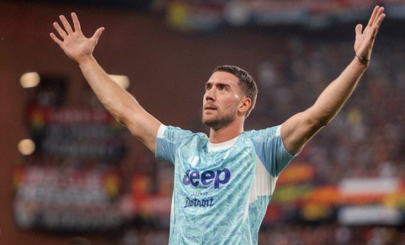 Vlahović prelomio: Ostaje u Torinu i igraće za duplo manje novca