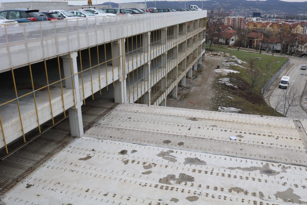 Đajić potvrdio: UKC raskinuo ugovor za garažu od 42 miliona KM