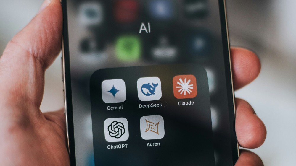 Gugl razjasnio uslove korištenja Gemini AI: Jasna ograničenja i planovi pretplate