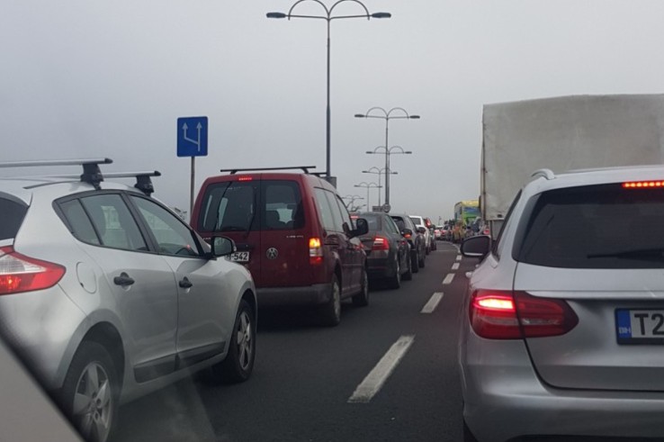 Velike gužve: Ovako izgledaju putevi u Banjaluci FOTO