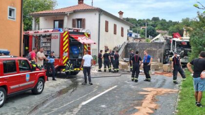 Nesreća u Sloveniji: Sudarila se dva kamiona, jedan udario u kuću, među povrijeđenima i državljani BiH