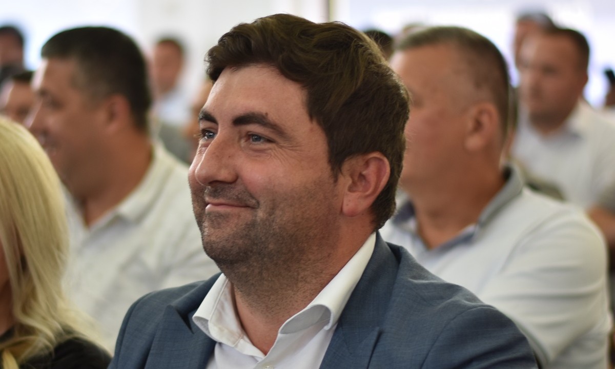 Petrović tvrdi da Vojin Mitrović otima pola miliona KM iz budžeta Bijeljine: “Bave se svim i svačim”