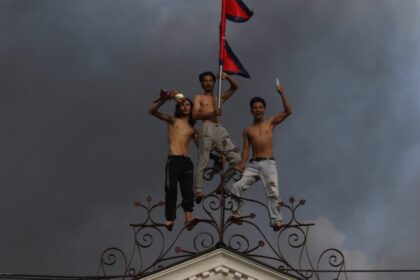 Bolnice pune ranjenih: Kakva je trenutna situacija u Nepalu i šta planira Generacija Z?