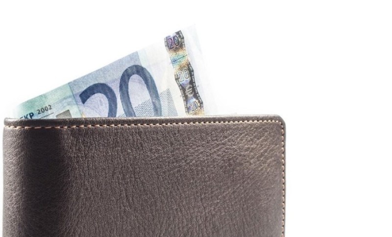 Lisice na ruke: Uhapšen zbog pokušaja podmićivanja policajaca sa 20 evra