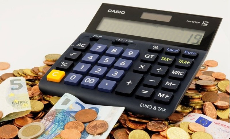 Urušila se piramidalna šema: Hiljade građana preko noći ostale bez novca