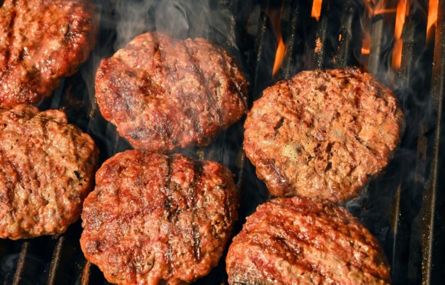 Tajni sastojak za najsočnije pljeskavice: Umjesto luka dodajte ovo…