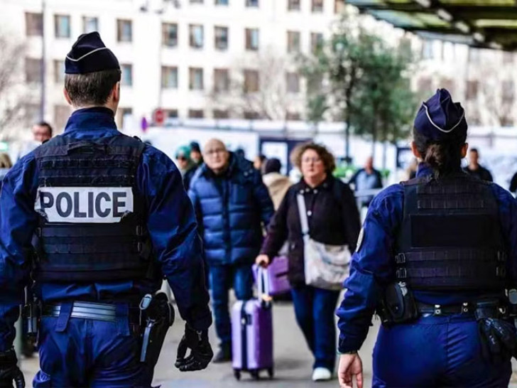 Roleks sat, drago kamenje… Lopovi u donjem vešu skrivali nakit vrijedan 10 miliona evra