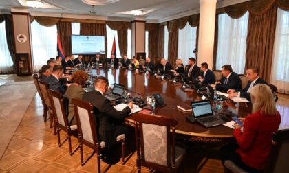 Vlada zaključila na posebnoj sjednici: Otpočinjanje institucionalna i ekonomska transformacije Srpske