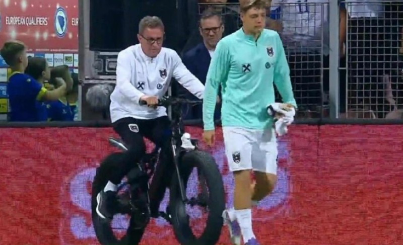 Rangnik izazvao posebnu pometnju: Evo zašto je selektor Austrije vozio bicikl u Zenici