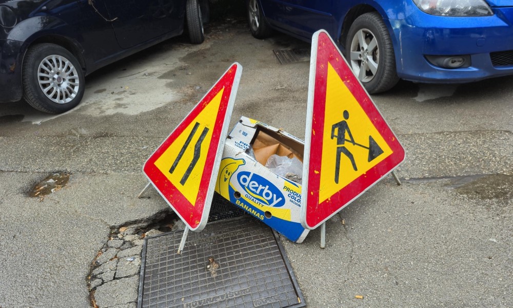 Kutija od banana nasred parkinga?! Novi način da obilježite kvar u Banjaluci FOTO