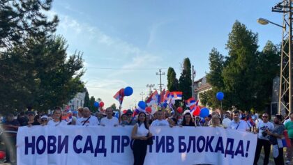 Skupovi protiv blokada u 120 mjesta Srbije: Vučić sa okupljenima u Borči