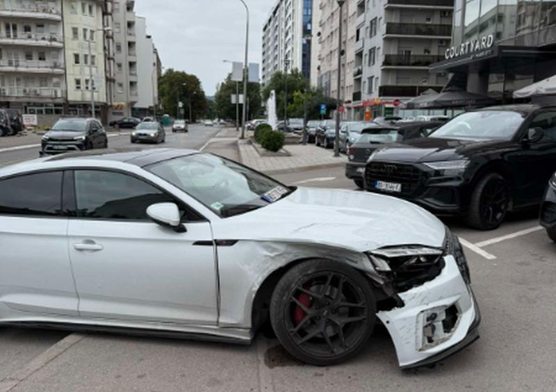Banjaluka: Pijana djevojka poršeom polupala parkirane automobile