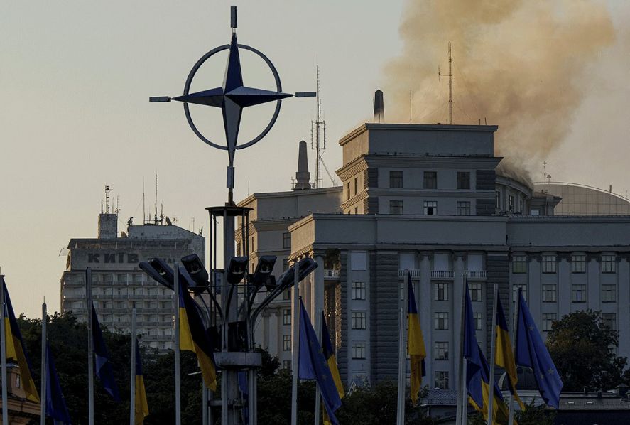 U vazdušnom napadu pogođena zgrada Vlade Ukrajine