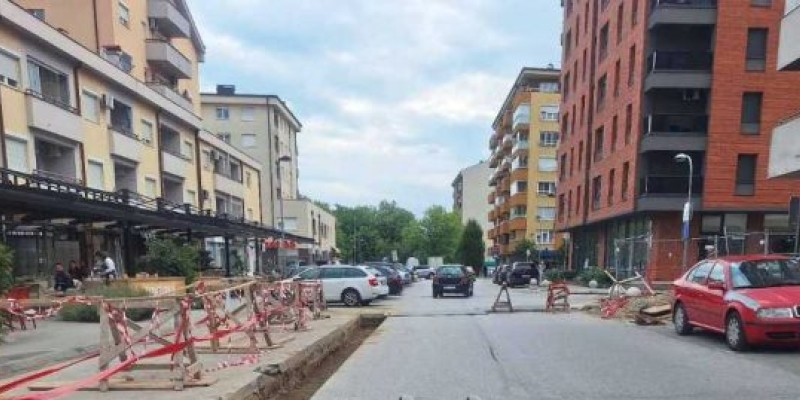 Vozači, oprez: Radovi u ovoj banjalučkoj ulici, mašine i radnici na terenu