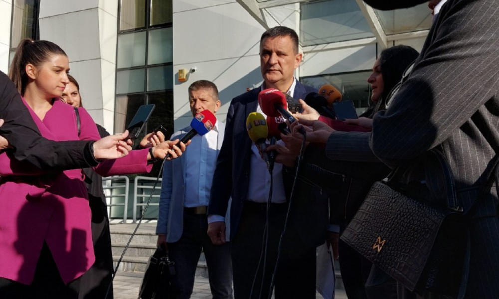 Đajić došao, Stanivukovića nema: Odgođeno prvo ročište po tužbi za klevetu FOTO
