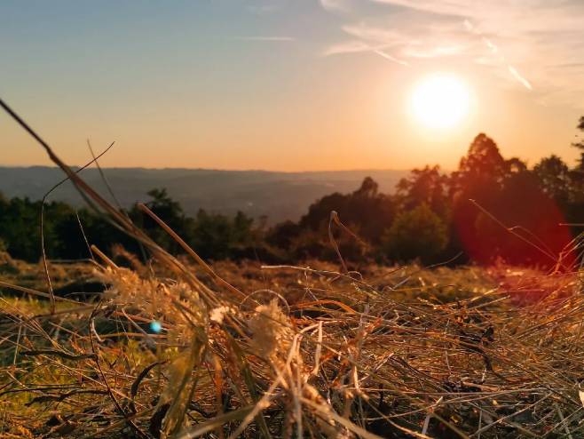 Slojevito se obucite: Prvi dan nove radne sedmice u BiH uglavnom oblačno vrijeme