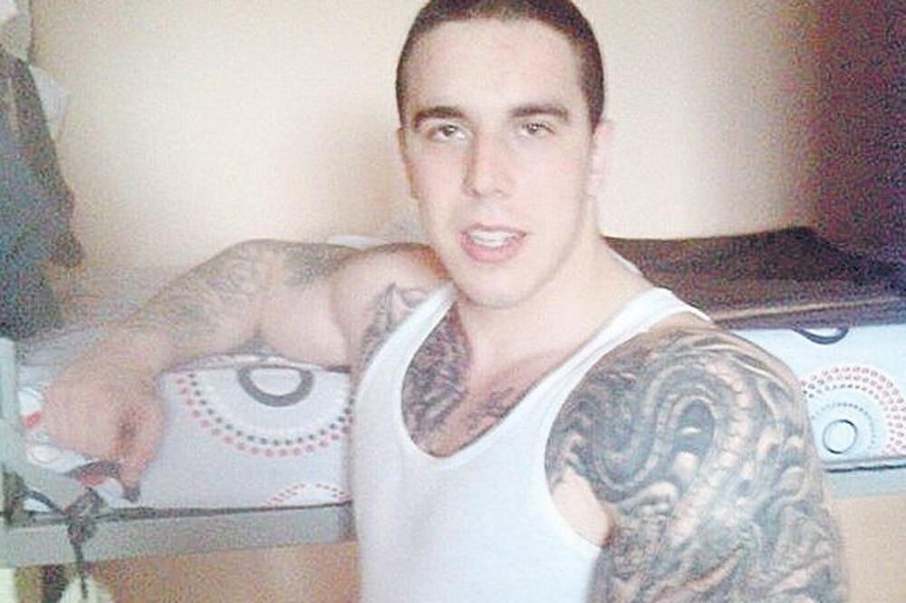 Oštećeni ne zna ko ga je tukao: Pušten na slobodu Vuk Pajović koji se prije tri noći predao policiji