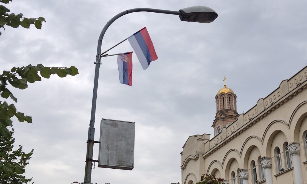 Pripreme za predstojeći praznik: Danas postavljanje trobojki u centru Banjaluke FOTO/VIDEO