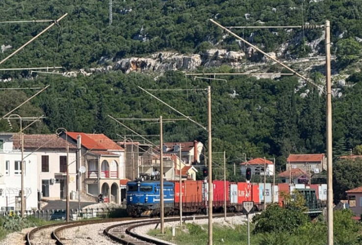 Alternativna ruta: Pokrenut željeznički saobraćaj od Ploča preko BiH do Beograda
