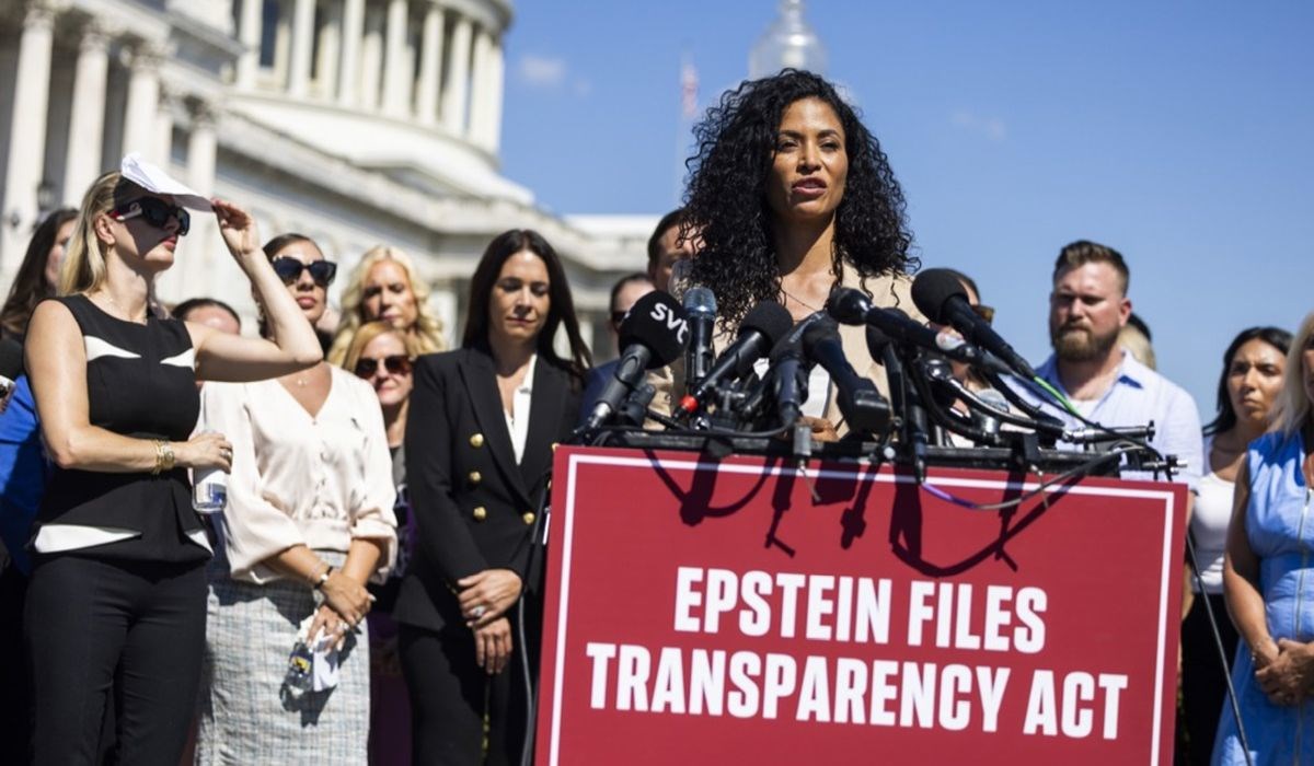 Epstajnove žrtve sastavljaju spisak: “Krivci zaštićeni jer su bogati i moćni”