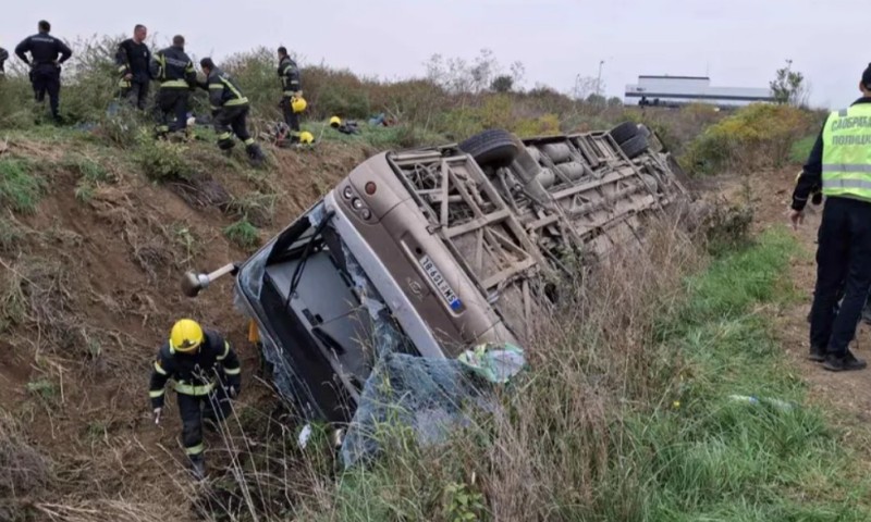 Detalji stravične nesreće kod Sremske Mitrovice: Vozač jurio autobusom 120 km na sat