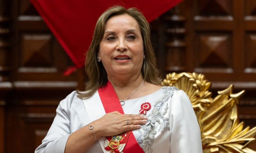 Jedna od najomraženijih predsjednica: Boluarte smijenjena, Heri položio zakletvu