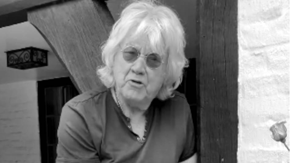 Fanovi i muzički svijet u nevjerici: Iznenada preminuo legendarni pjevač čuvene rok grupe