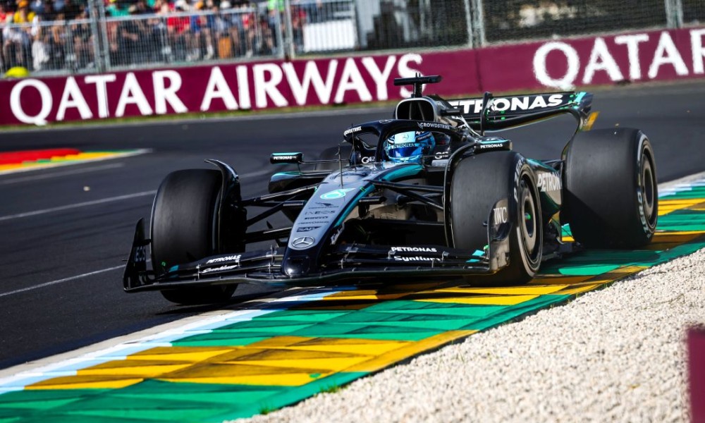 Rasel slavio u Singapuru: Meklarenu titula uz kontroverzu FOTO