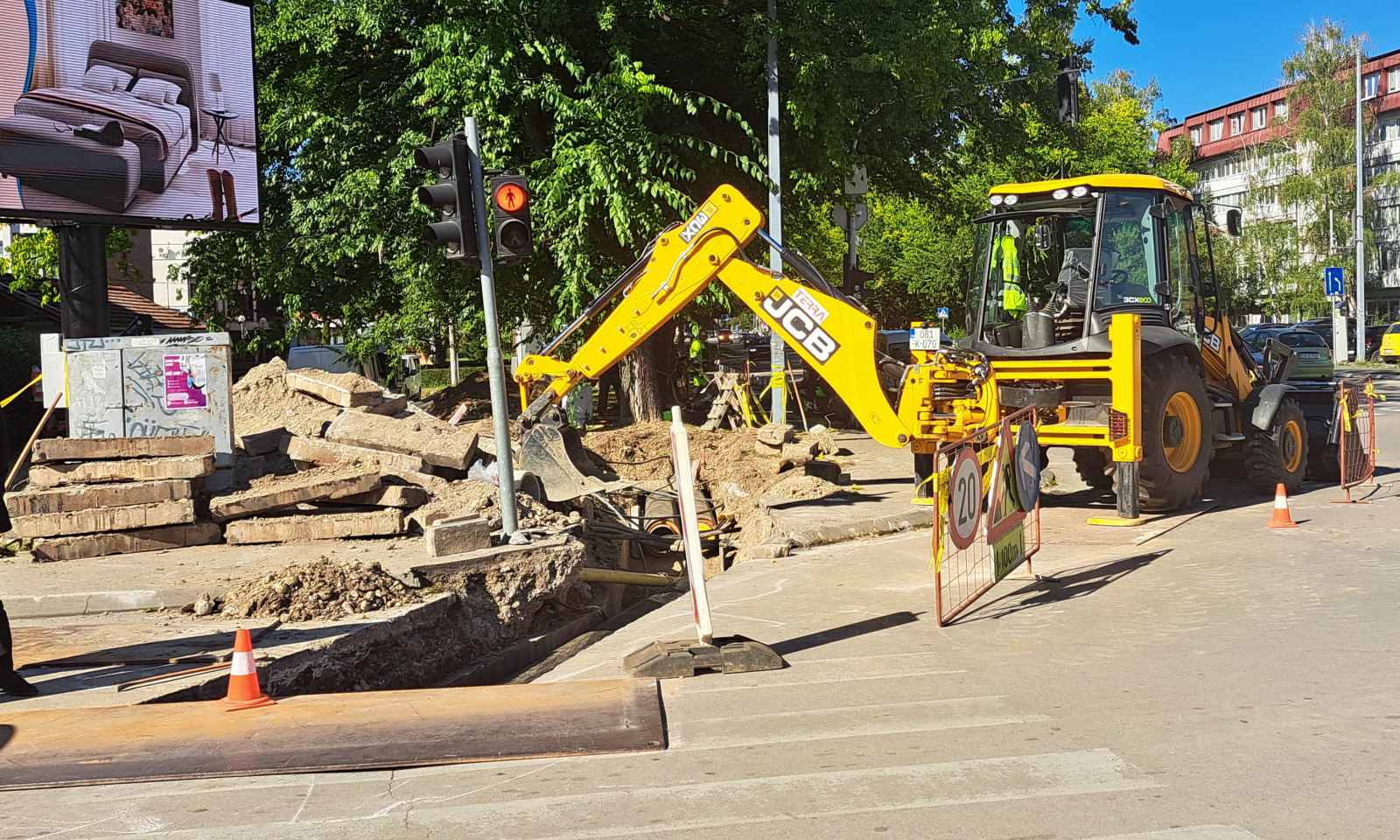 Ko se grije, a kome je hladno? U Prijedoru od sutra topli radijatori, u Banjaluci kvarovi na distributivnoj mreži