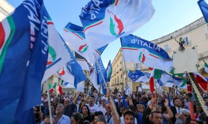 Pjevali u slavu Musolinija: Fašistička skandiranja u kancelariji stranke VIDEO