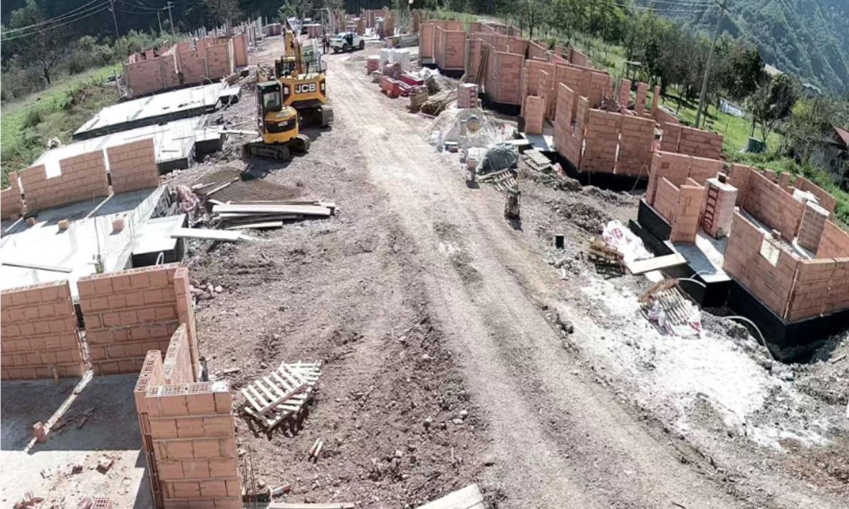 Pomoć za ugrožene iz Jablanice: Humanitarno udruženje se oglasilo o gradnji 16 kuća