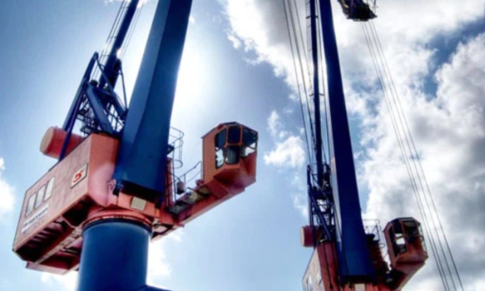 Horor na gradilištu: Korpa krana pala sa devetog sprata, ima mrtvih