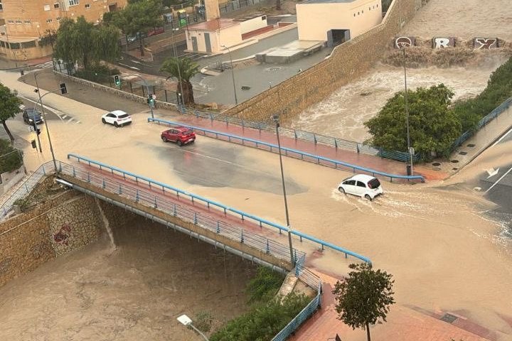 Službe u pripravnosti: Oluja prijeti Evropi, trajaće nekoliko dana FOTO/VIDEO